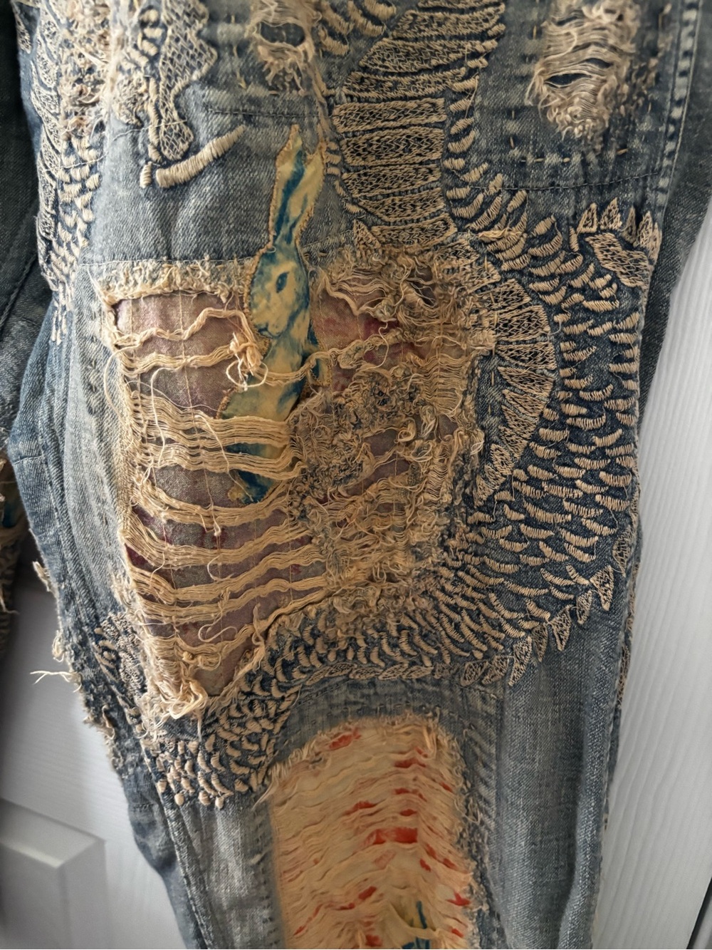 Magnolia Pearl Distressed Embroidered Jeans - Picture 5 of 10